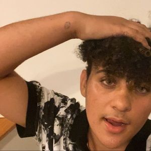 Meet your Posher, Justin